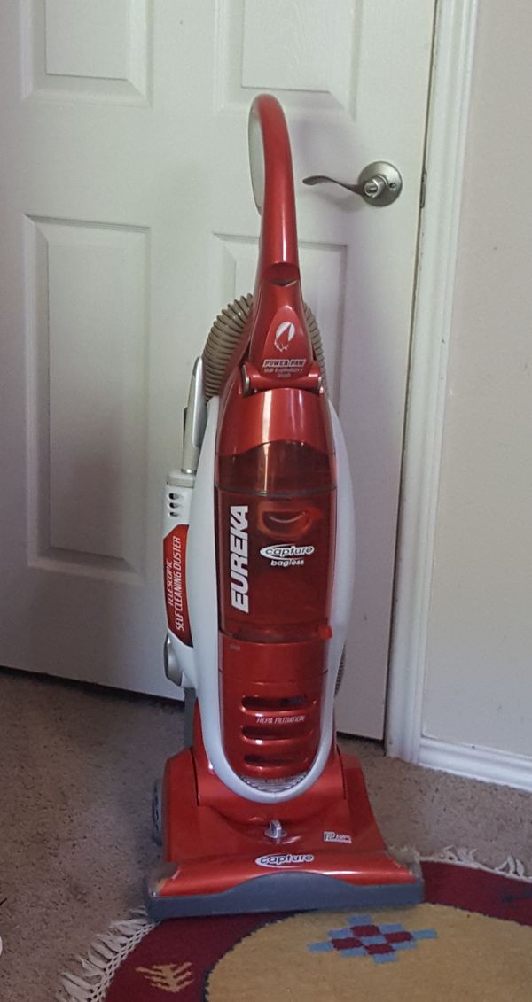 Eureka Capture Bagless Upright Vacuum Cleaner W Telescopic Duster For 