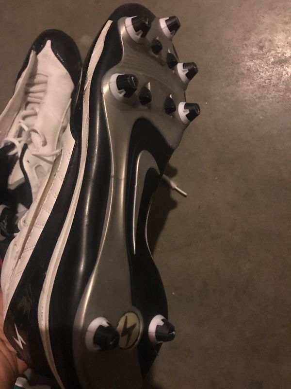 nike soccer cleats size 11