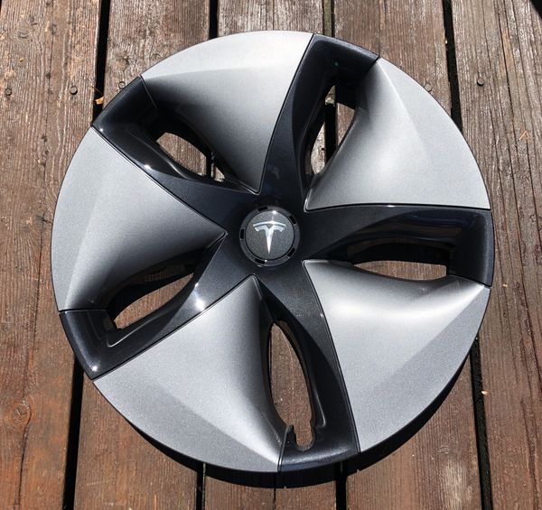 2019 Tesla Model 3 18 inch Aero Wheel Covers for Sale in Federal Way