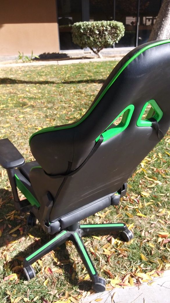 Gaming chair for Sale in Fresno, CA OfferUp