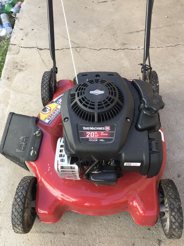 Briggs and Stratton 125 cc Yard Machine Lawn Mower with 20 inch blade ...