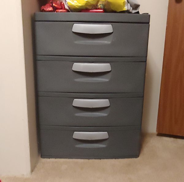 Plastic 4 drawer Dresser for Sale in La Vergne, TN OfferUp