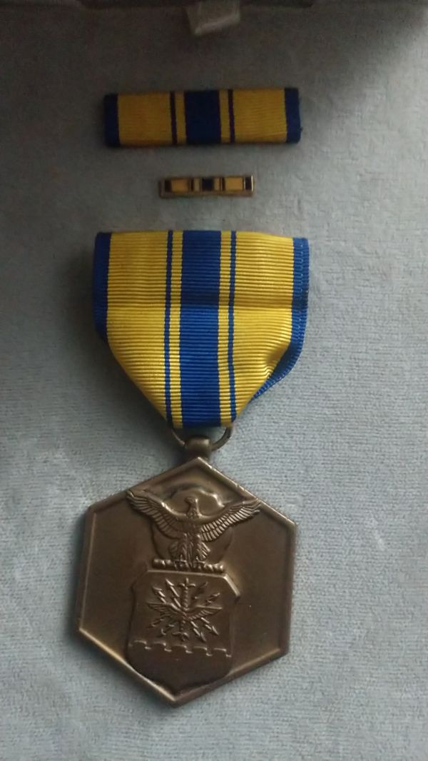 Air Force accommodation medal with case for Sale in Pompano Beach, FL ...