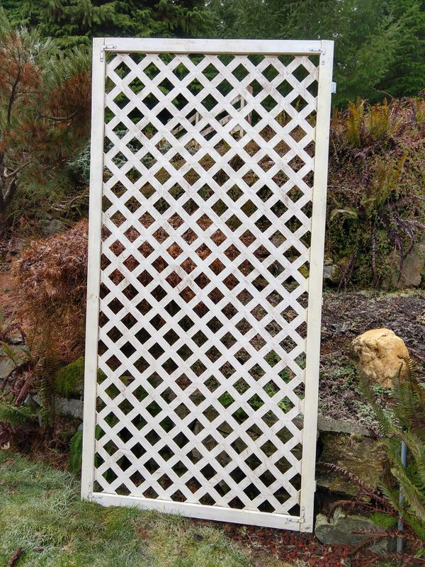 vinyl square lattice fence panels
