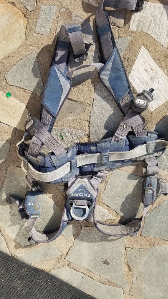 SALA NANO EXOFIT HARNESS FALL PROTECTION YO YO RETRACTABLES for Sale in San Diego, CA OfferUp