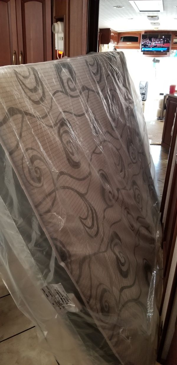 Rv Queen Mattress Evergreen 60x74 2 side ST Lindsay Marble for Sale in
