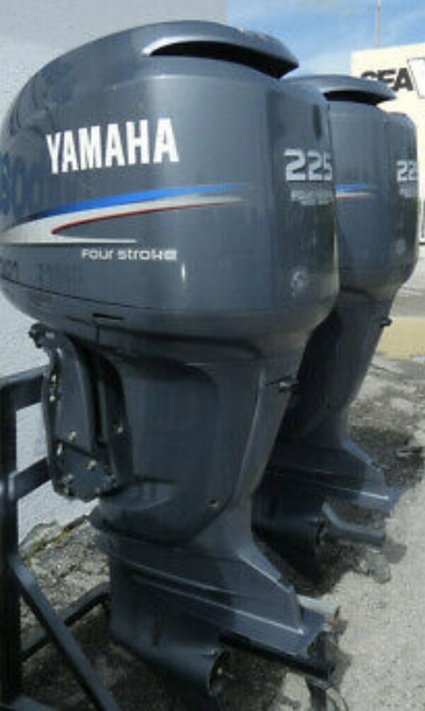 2005 BEAUTIFUL 225 HP PAIR YAMAHA FOUR STROKE OUTBOARD MOTOR S F225