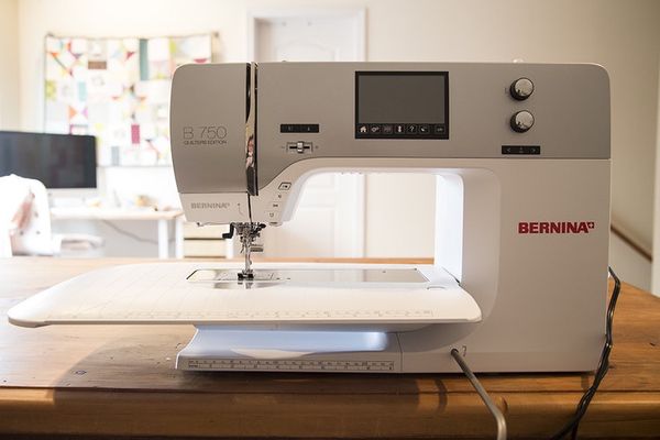 BERNINA B350 Patchwork Edition Computerized Sewing Machine for Sale in
