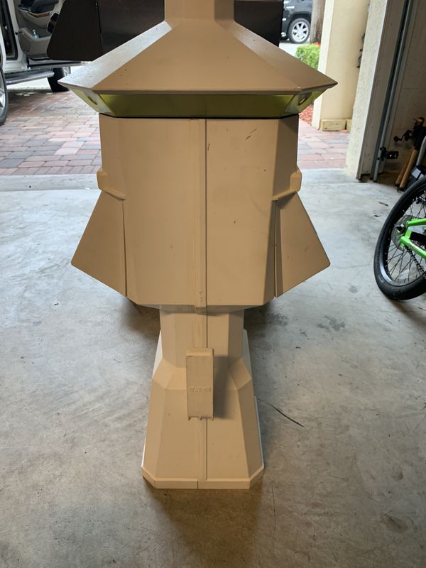 Eaton Lighthouse power pedestal for Sale in Pompano Beach, FL OfferUp