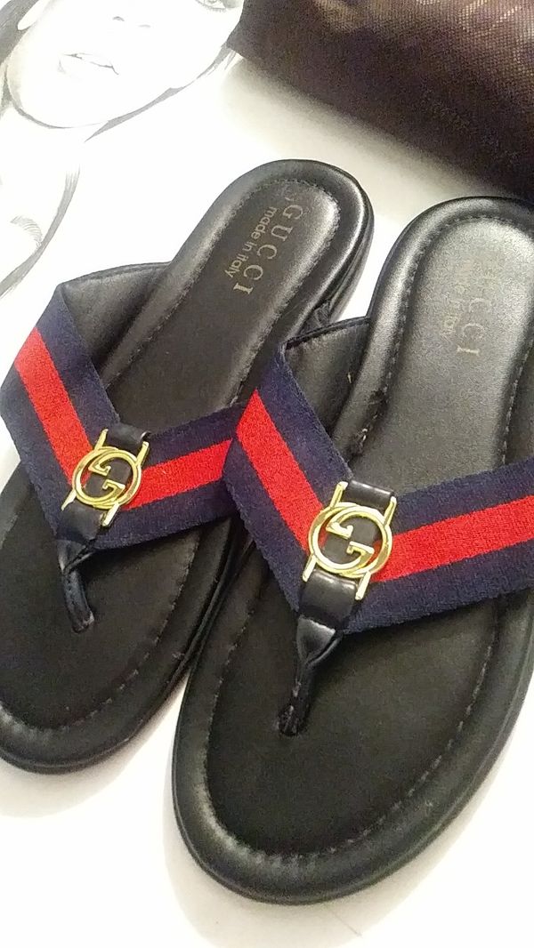 Gucci slides with bumble bee on sale