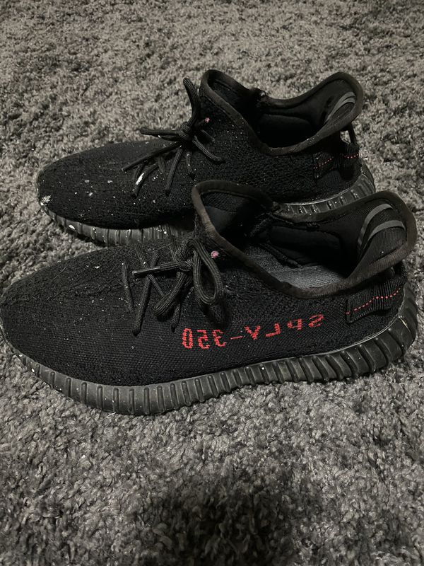 USED YEEZY BOOST 350 V2 INFANT SIZE 9.5 MEN for Sale in Dallas, TX