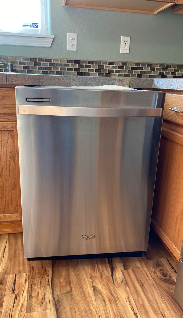 Stainless steel Whirlpool dishwasher GOLD SERIES for Sale in Vancouver