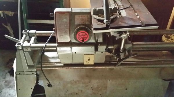 Total shop 5 in 1 woodworking machines Plus two table 