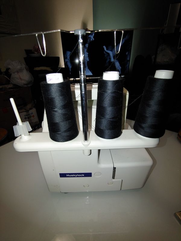 Huskylock 901 Serger for Sale in Gardena, CA OfferUp