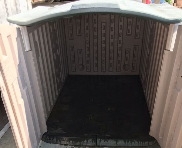 Rubbermaid Storage Shed with Slide Back Roof for Sale in Phoenix, AZ