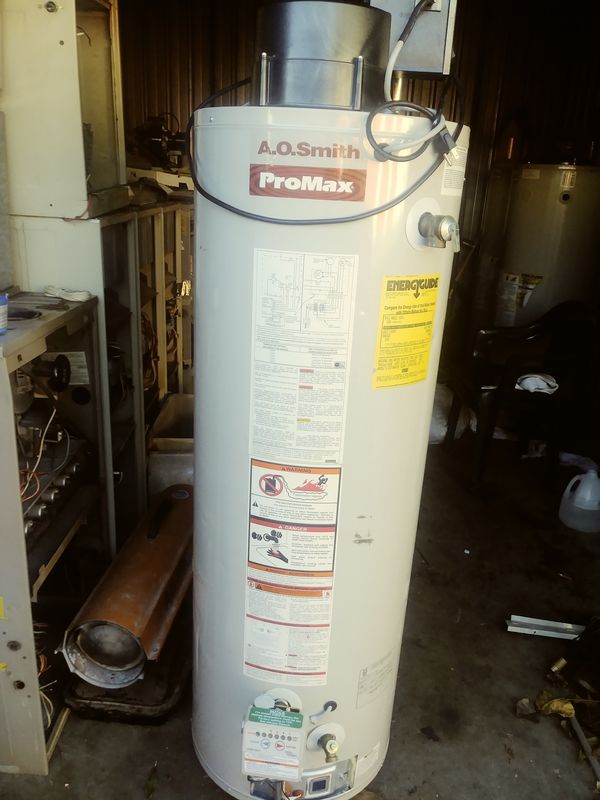 Power vent ao smith 40 gallon gas water heater for Sale in Southfield