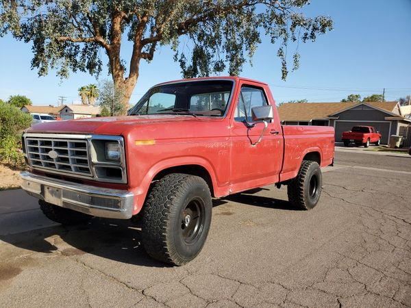1982 Ford f150 4x4 for Sale in Glendale, AZ - OfferUp