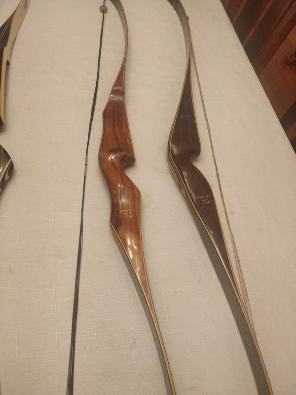 Vintage Bear Archery Recurve Bow B/0 for Sale in Riverton, NJ OfferUp
