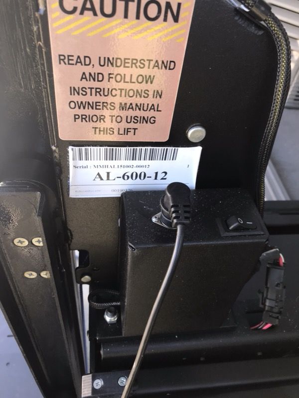 Harmar Al60012 Hybrid Platform wheel Chair Lift plus a 1998