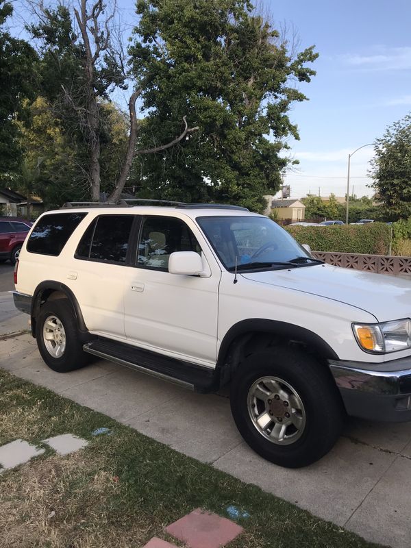 1999 Toyota 4Runner white for Sale in Los Angeles, CA OfferUp