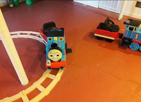 thomas the train ride on toy with track peg perego