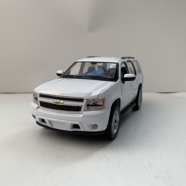 maisto chevy tahoe