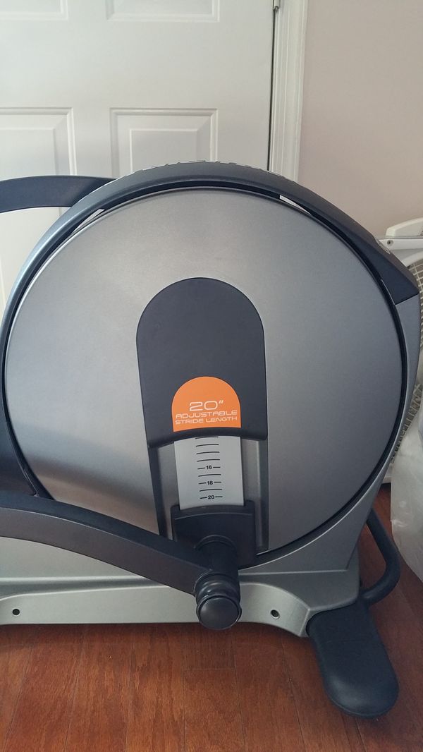 NordicTrack Elliptical E5.5 (Model NTEL06011) Like New Rarely Used for Sale in Chantilly, VA