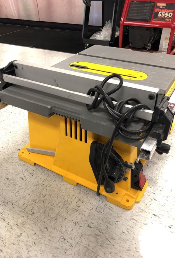 Dewalt dw744 table saw w 10 blade for Sale in Orlando, FL - OfferUp