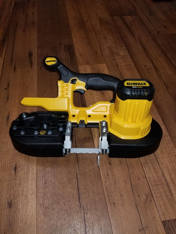 dewalt cordless Band saw 20v Max for Sale in Houston, TX - OfferUp