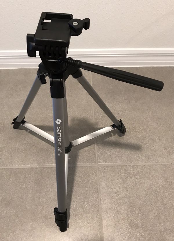 Samsonite 1100 Professional Camera Tripod for Sale in Palmetto, FL ...