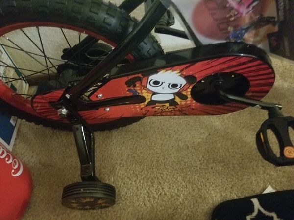 Ryan world 16" boys combo panda bike for Sale in Hayward