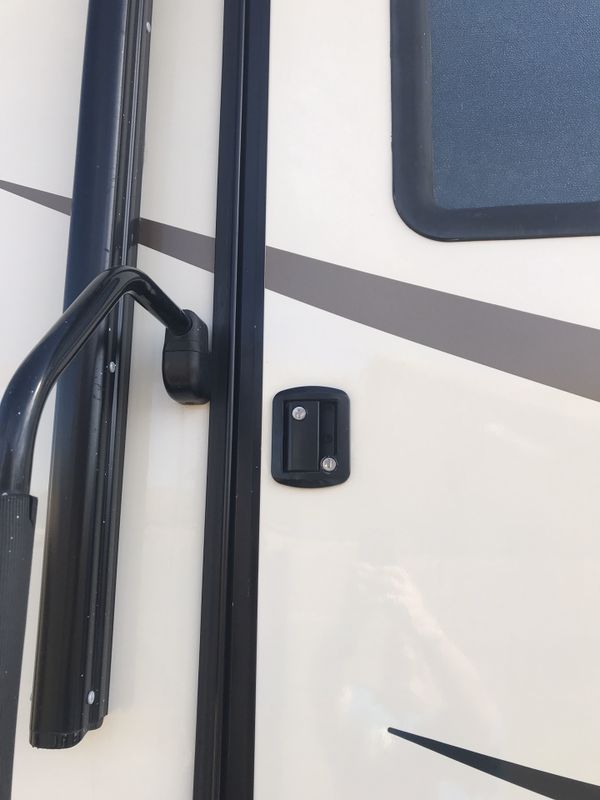 Dexter RV door lock right handed with keys for Sale in El Mirage, AZ ...