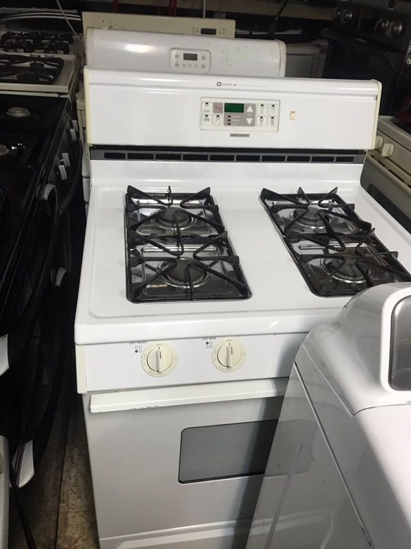 White maytag super capacity gas range for Sale in Cleveland, OH OfferUp