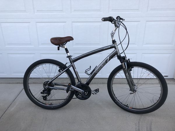 Trek Navigator 2.0 Men’s 21 Speed Comfort Mountain Bike for Sale in ...