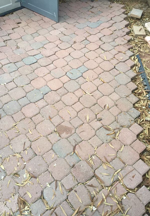 594 concrete keyhole pavers with 66edge pieces for Sale in Peoria, AZ OfferUp