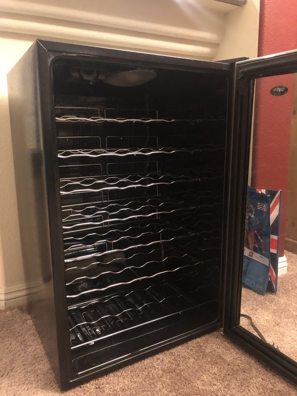 Sanyo wine fridge for Sale in Las Vegas, NV OfferUp