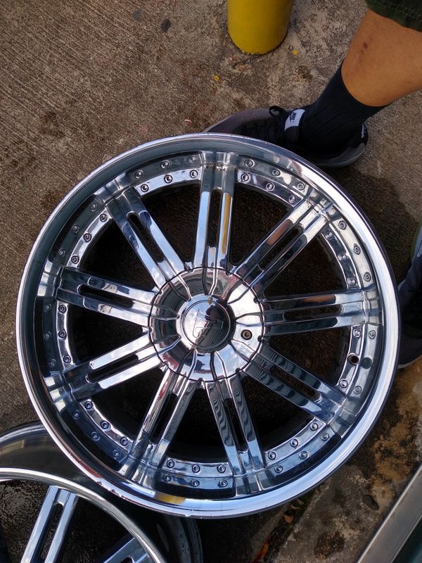 20 inch chrome rims for Sale in Houston, TX OfferUp