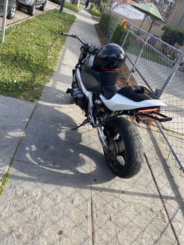 05 f4i cbr 600 stunt bike for Sale in San Jose, CA - OfferUp