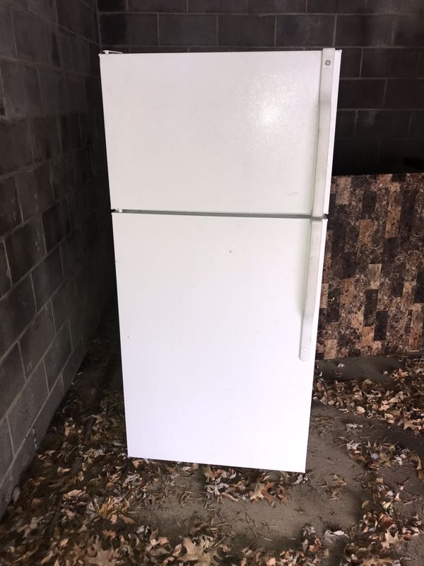 Refrigerator for Sale in Cleveland, OH OfferUp