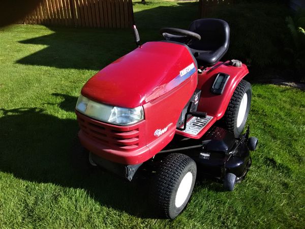 2005 Craftsman GT5000 garden tractor mower for Sale in Sedro-Woolley ...