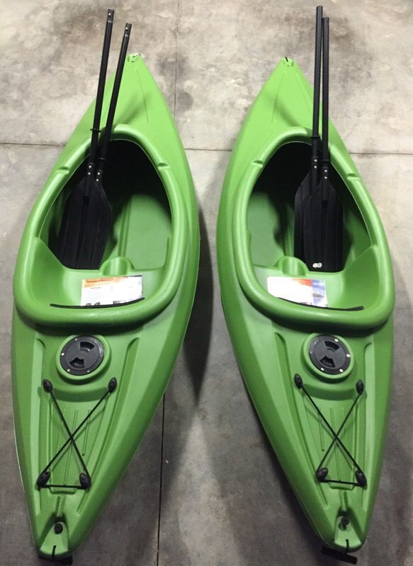 Pair of Guidesman Neptune 8' Kayaks w/Paddles for Sale in Cantonment