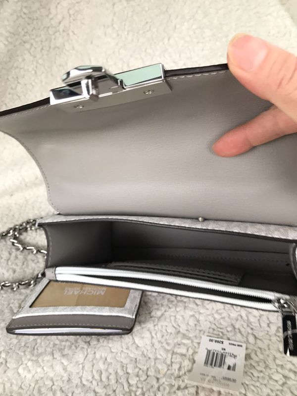 Authentic Michael Kors Crossbody and Card Holder for Sale in Lakewood, WA - OfferUp