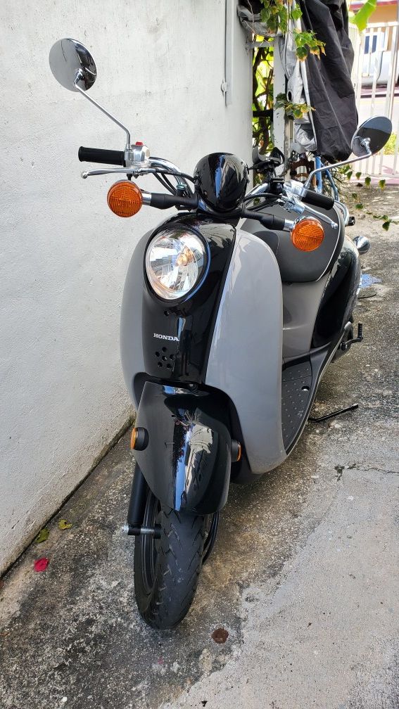 Honda 2008 metropolitan, 50cc for Sale in Miami Beach, FL OfferUp
