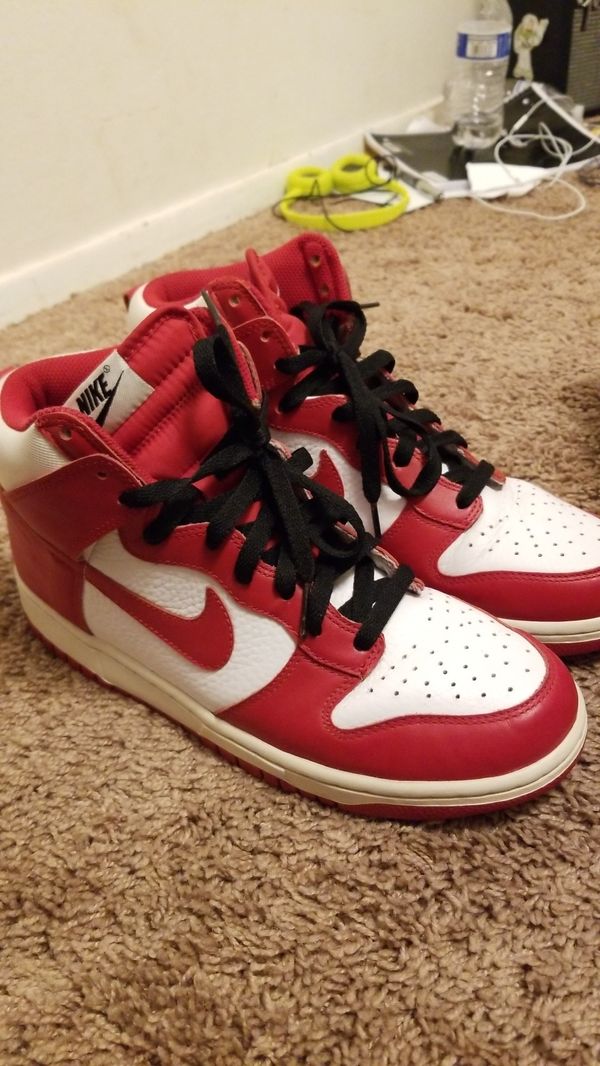 red white nike dunks high