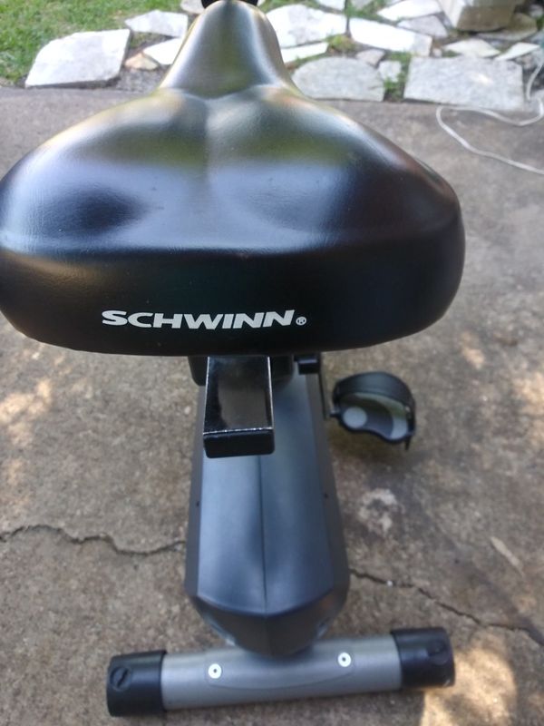 schwinn 113 exercise bike