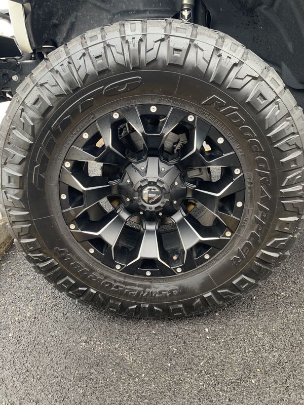 Nitto Ridge Grapplers 35x12.50 with 18inch fuel assault matte black for ...