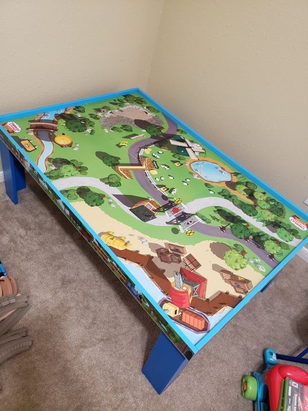 thomas train set wooden table