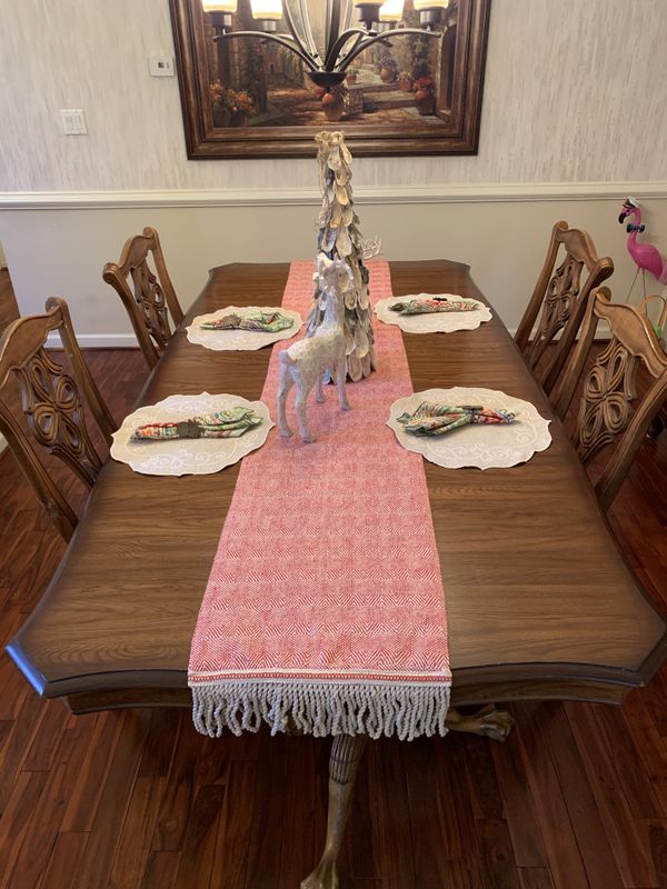 Keller PGA tour dining room table and chairs for Sale in Chesapeake, VA