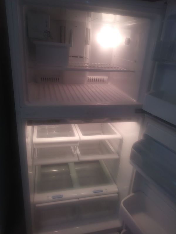 white refrigerator 20 cubic feet