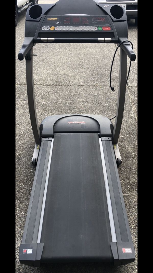 Pro form 520X Treadmill for Sale in Spanaway, WA OfferUp